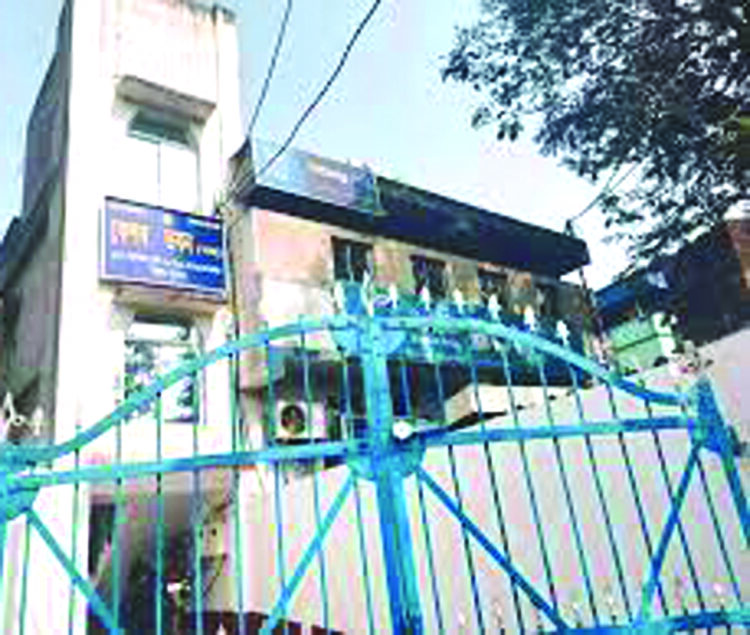 কেশব ভবনে তৃণমূল আশ্রিত দুষ্কৃতী হানা